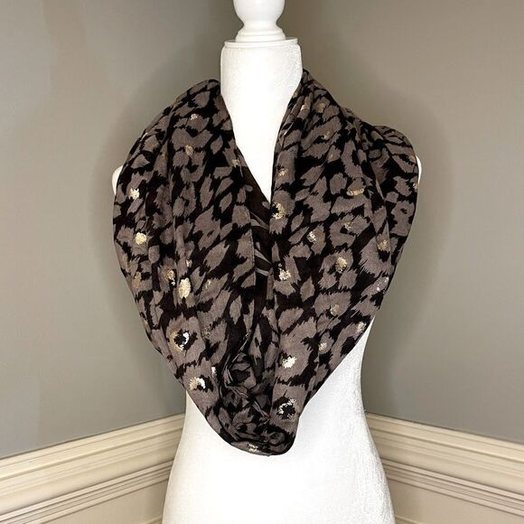 EXPRESS Infinity Scarf    - Picture 1 of 5